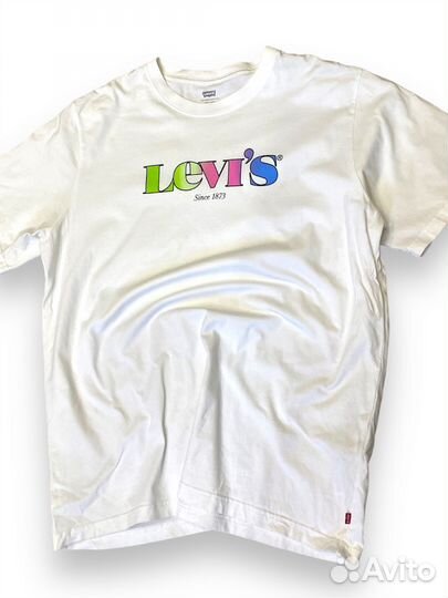 Футболка levis
