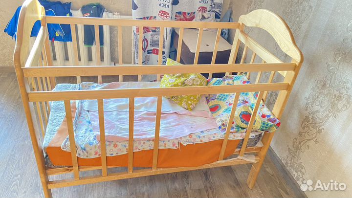 Детская кроватка