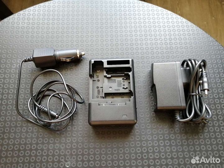 Универсальное арядное устройство для Nikon