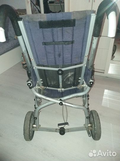 Детская инвалидная коляска