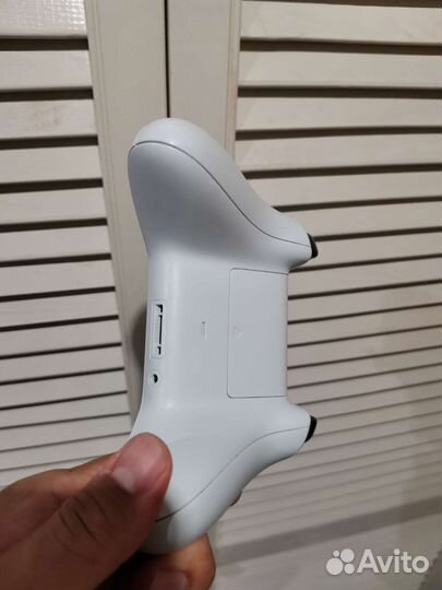 Геймпад xbox one s