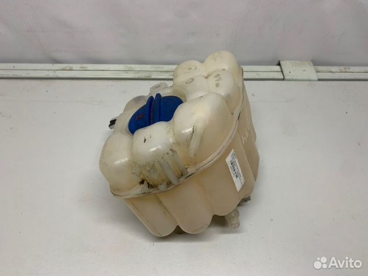 Бачок расширительный Volkswagen Touareg 2 NF 3.0