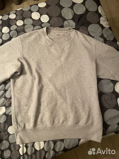 Свитшот uniqlo