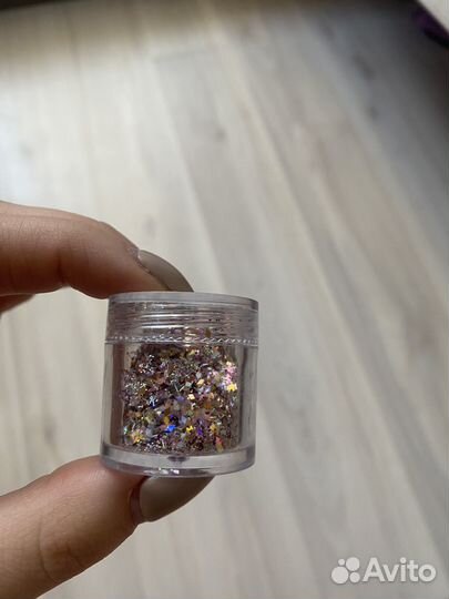 Для дизайна ногтей