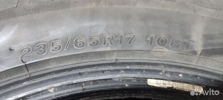 Bridgestone Ice Cruiser 7000 235/65 R17 108T