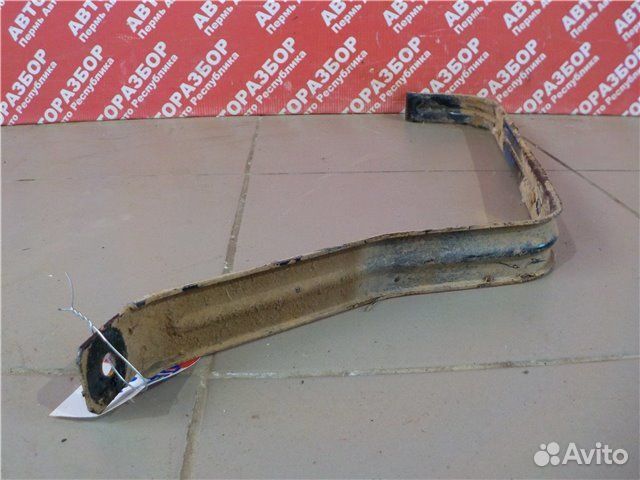 Кронштейн топливного бака правый LADA Vesta GFL110