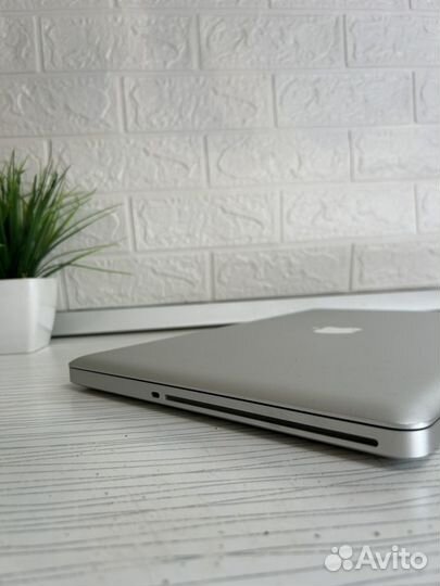 Apple Macbook pro 15