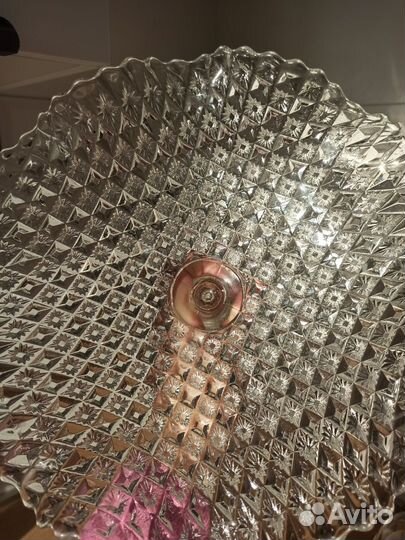 Ваза для фруктов на ножке стекло