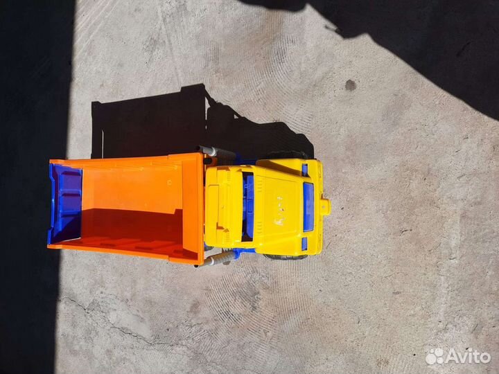 Большой грузовик игрушка