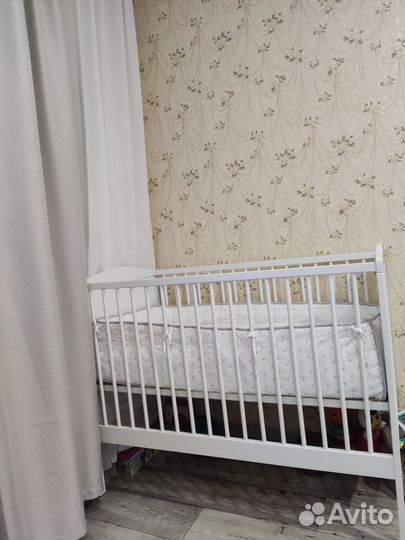 Детская кровать IKEA с матрасом + бортики