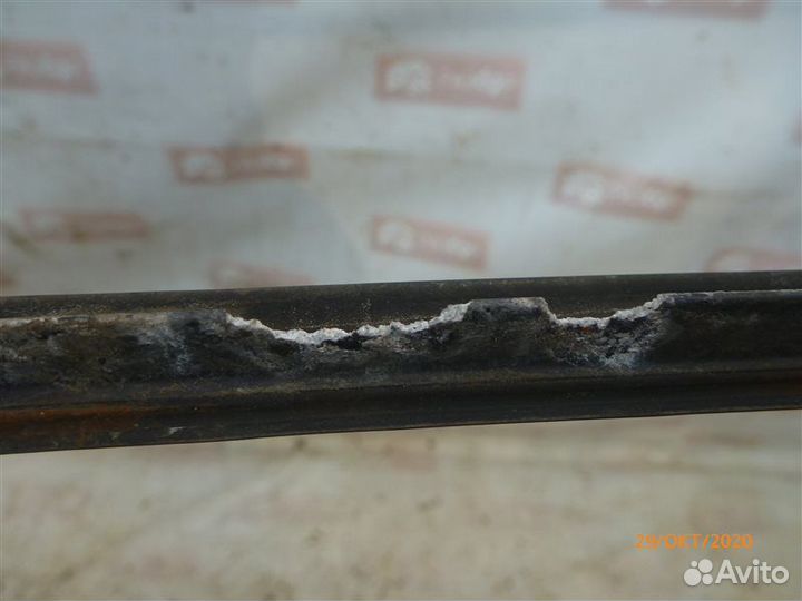 Молдинг стекла задний Mercedes-Benz 190 W201