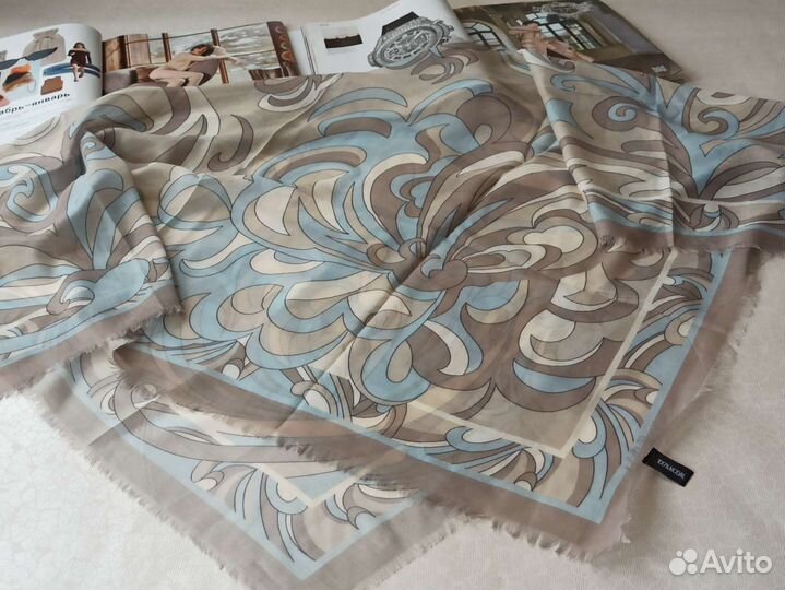 Платок Батист Модал Emilio Pucci голубой новый