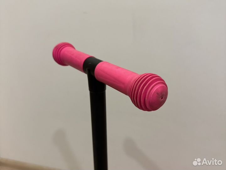 Самокат трехколесный розовый «дерзкий»