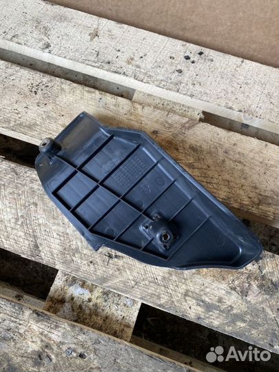 Подставка под левую ногу mg rover 75