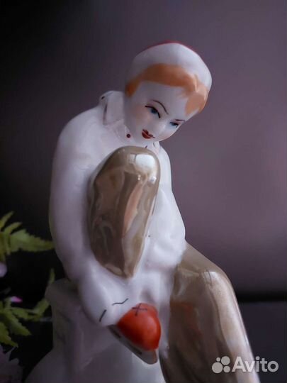 Фарфоровая статуэтка фарфор, Артель Прогресс