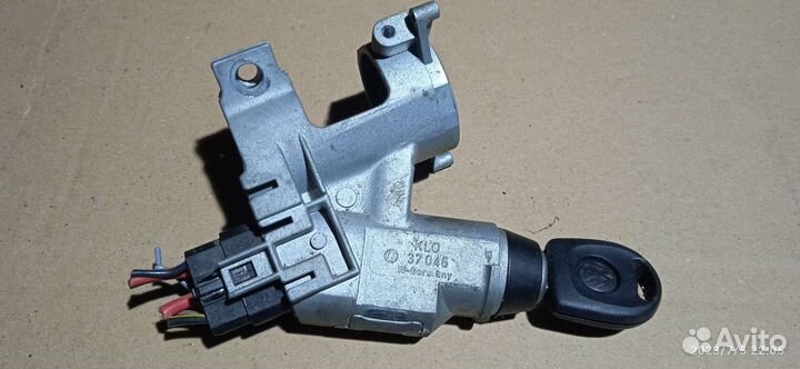 Замок зажигания Passat b3