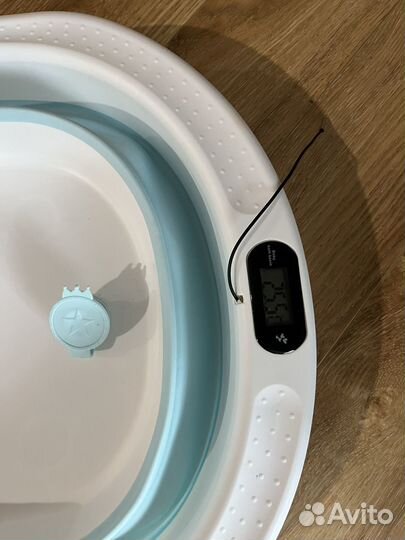 Детская ванночка для купания с термометром