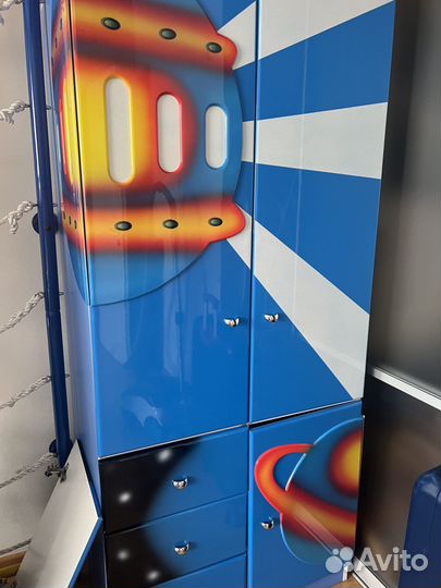 Продам детскую мебель