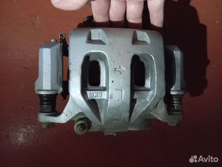 Передние суппорта Infiniti FX 35 S51