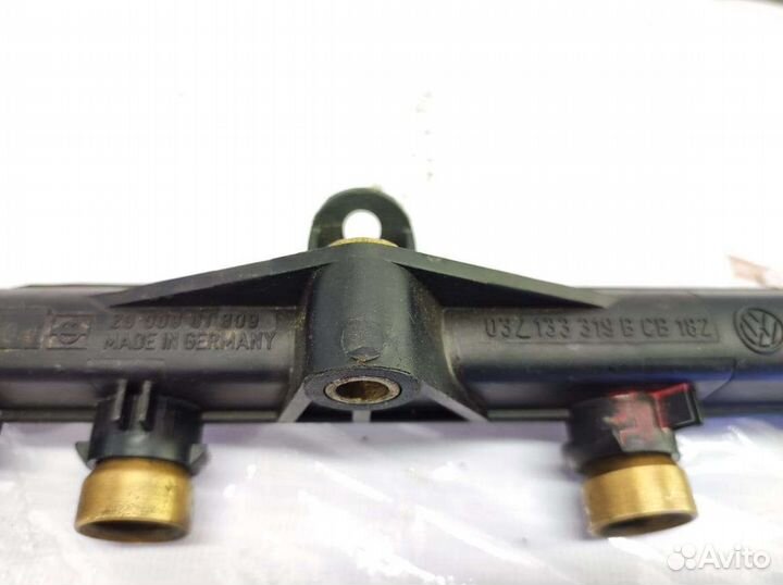 Рампа топливная Volkswagen Golf 3