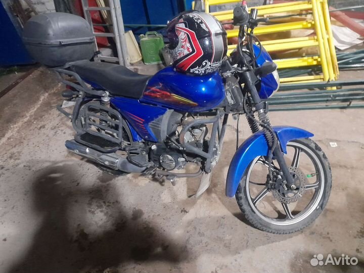 Продаю мопед