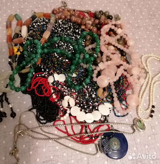 Натуральные камни, бисер