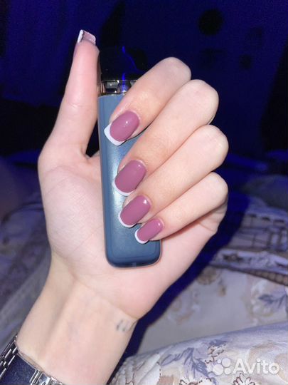 Нужна модель на маникюр