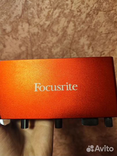 Focusrite scarlett 2i2 3rd gen +XLR