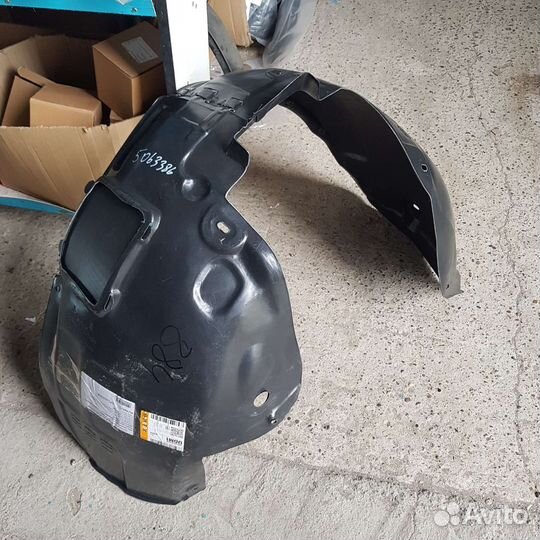 Подкрылок правый в сборе Opel Zafira B