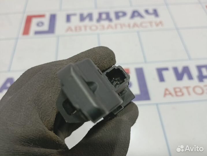 Замок бардачка Land Rover Range Rover (L322) FNC50