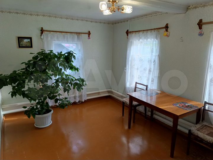 Дом 42 м² на участке 4,5 сот.