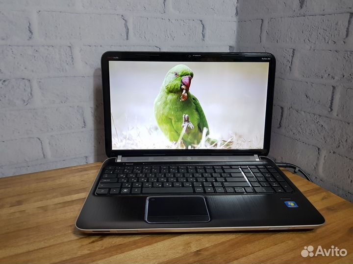 Ноутбук в металле на ресепшн 4 ядра / 6Gb / SSD