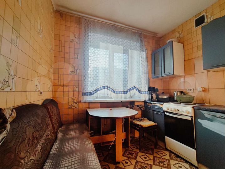 3-к. квартира, 60 м², 5/5 эт.