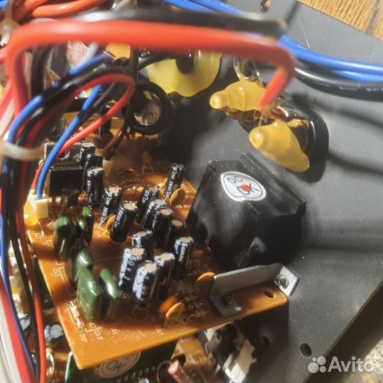 Усилитель microlab solo 4c (на ремонт)