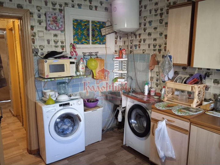 Комната 9 м² в 5-к., 2/4 эт.