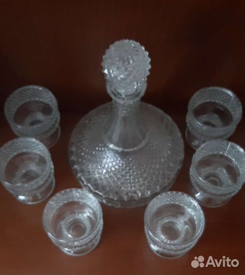 Графин хрустальный