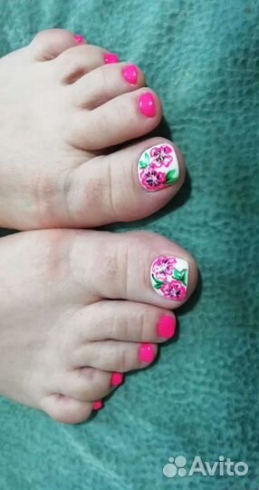 Маникюр педикюр