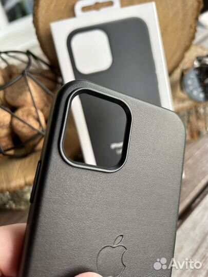 Чехол кожаный iPhone 12 /12pro