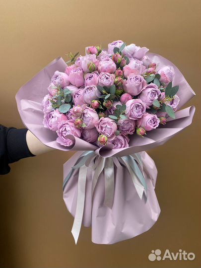 Доставка букетов и цветов по городу