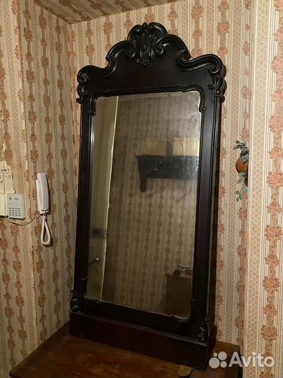 Зеркало настенное старинное