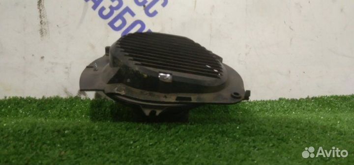 Динамик задний левый Mercedes-Benz W202 седан 1.8