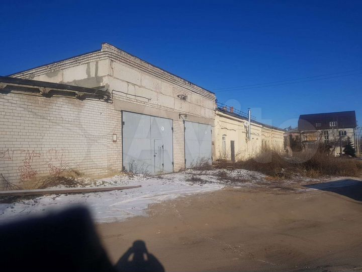 Гараж, > 30 м²