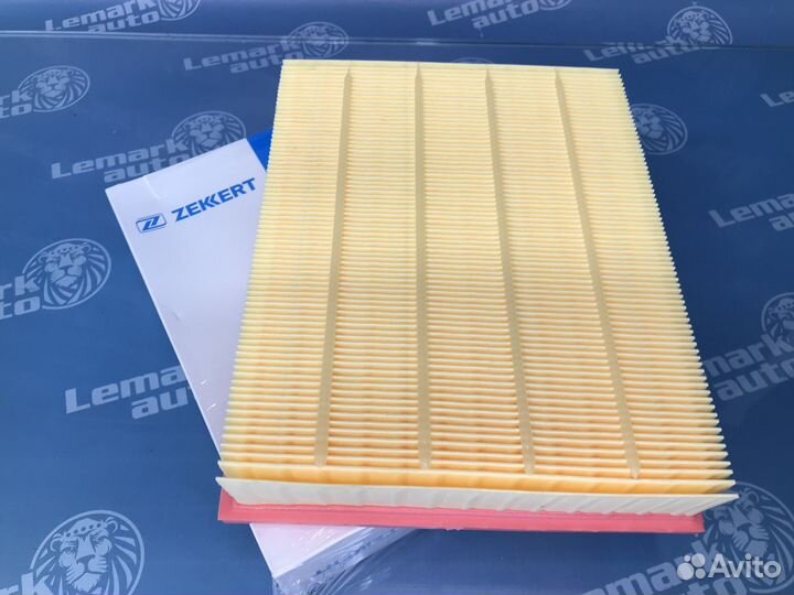 Фильтр воздушный Audi A4