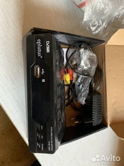 Цифровой HD TV-тюнер DVB-T2 Eplutus DVB-123T