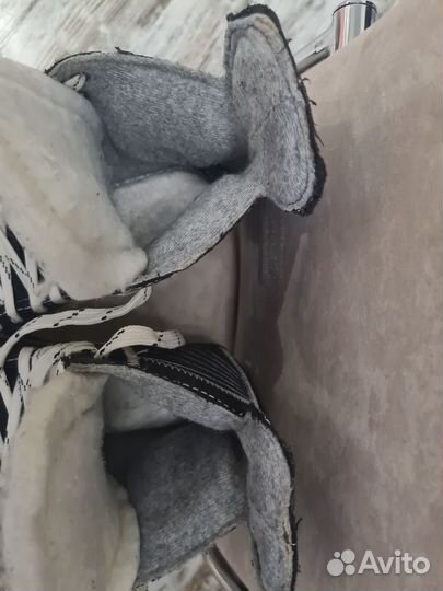 Коньки хоккейные профессиональные 38 размер