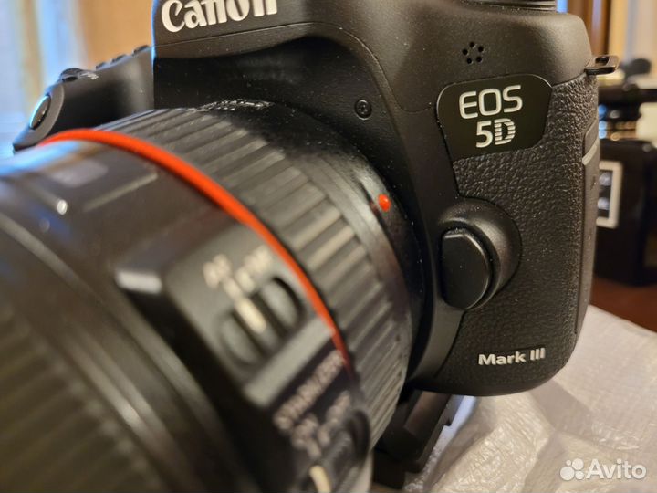 Canon EOS 5D Mark III kit 24-105