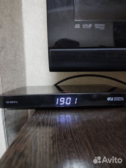 Ресивер триколор GS B621L