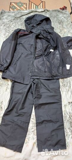 Ветровлагозащитный костюм полиции