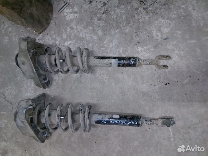 Комплект передних стоек Audi A6 C6