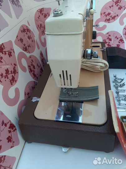 Швейная ремесленно- машинка радом-432 кожи шёьт